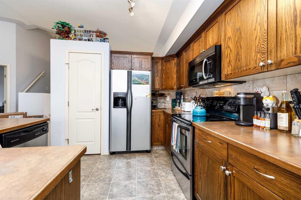613 Oak Street, Springbrook, AB
