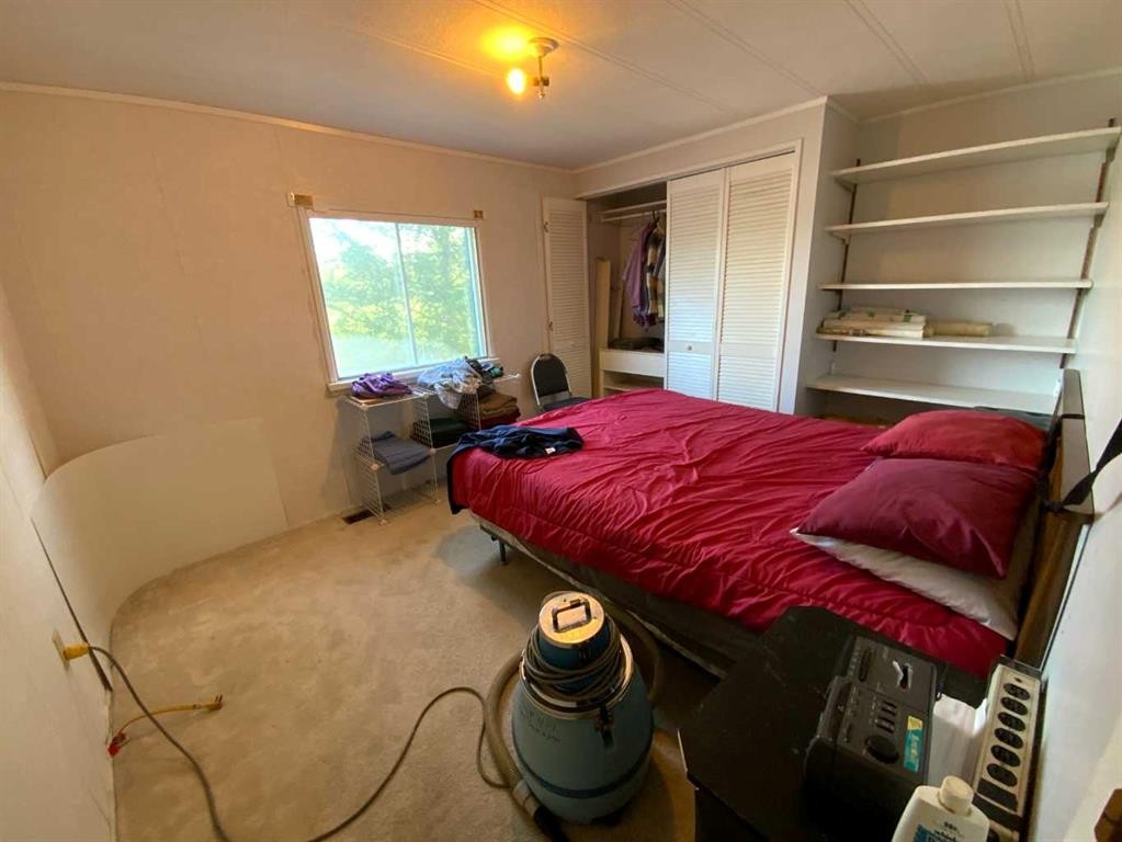 48 Mobile Drive Ne, Three Hills, AB