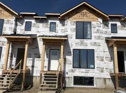 38 Station Drive Sylvan Lake, AB T4S 0W7