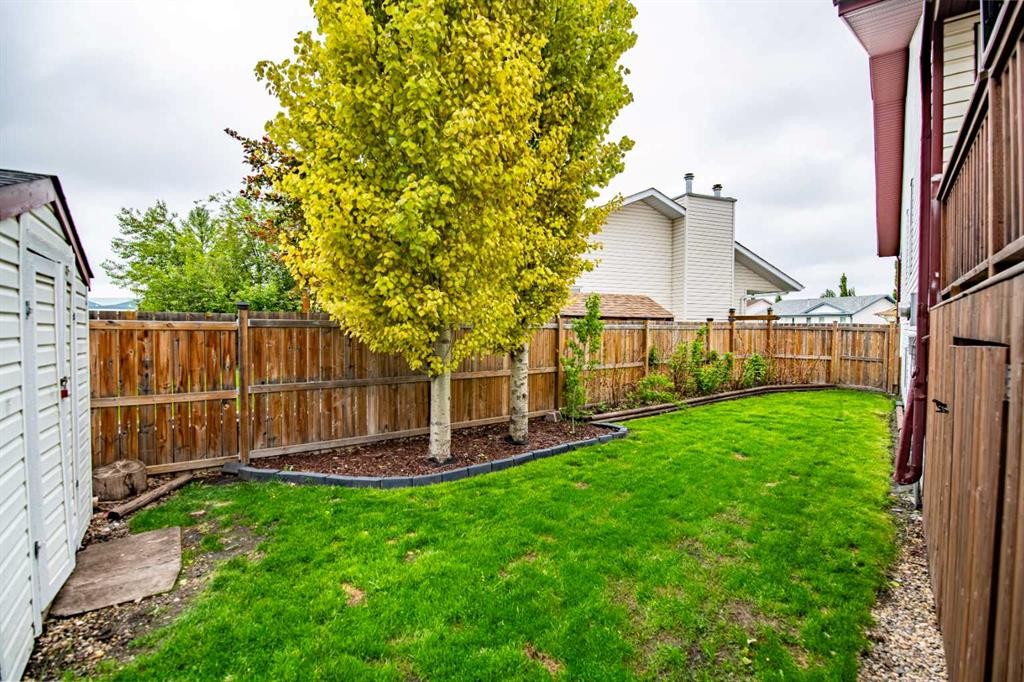 42 Logan Close, Red Deer, AB