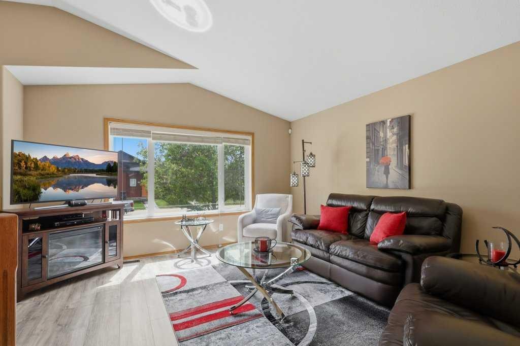300 Lancaster Drive, Red Deer, AB