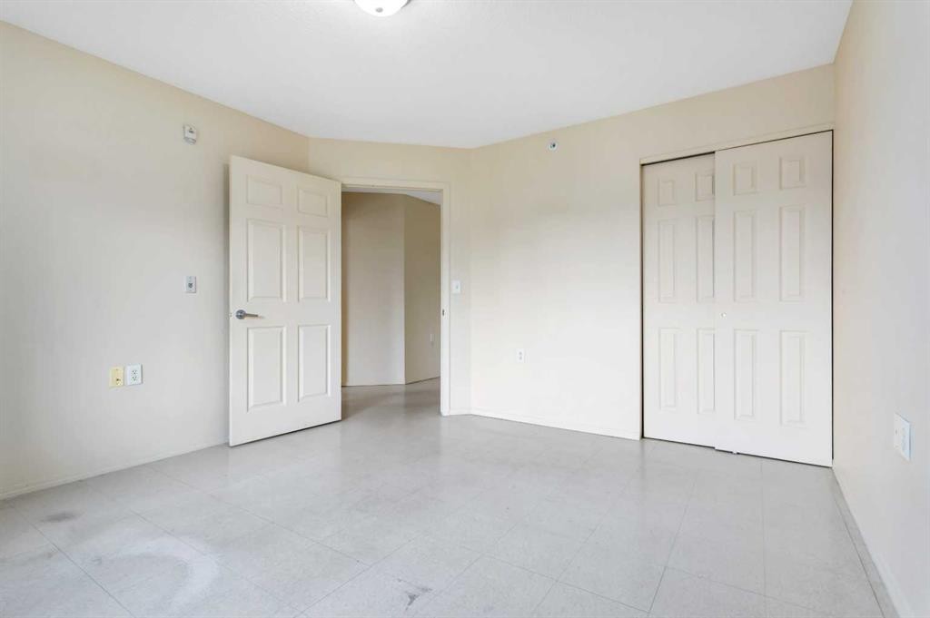 301-80A Kelloway Crescent, Red Deer, AB