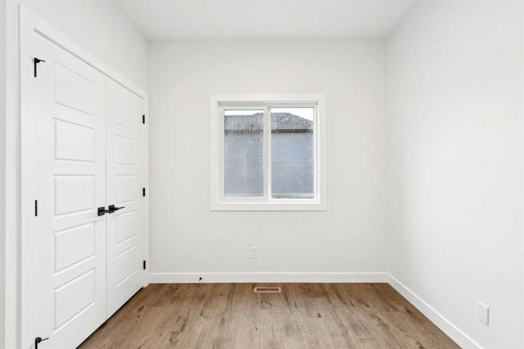 37 Sora Gardens Se, Calgary, AB