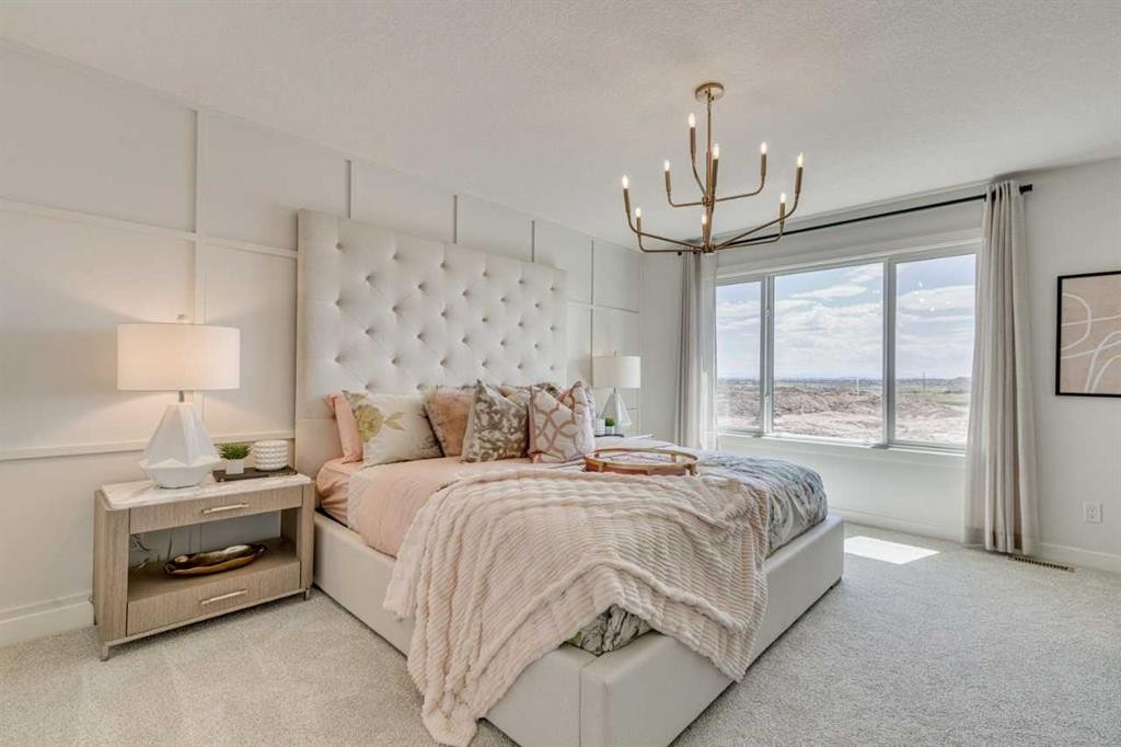 37 Sora Gardens Se, Calgary, AB