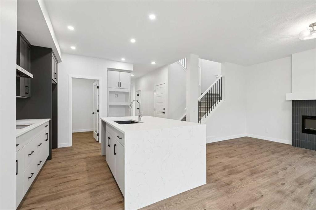 37 Sora Gardens Se, Calgary, AB