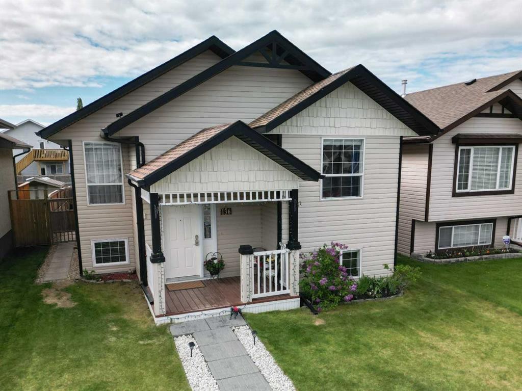136 Lanterman Close, Red Deer, AB