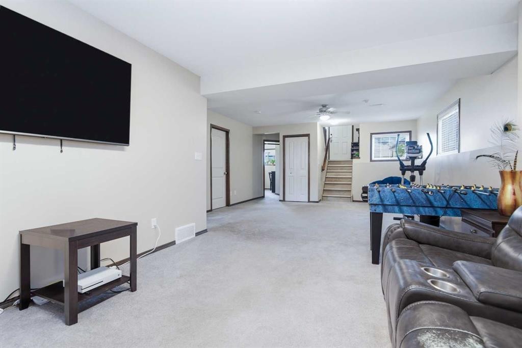 136 Lanterman Close, Red Deer, AB