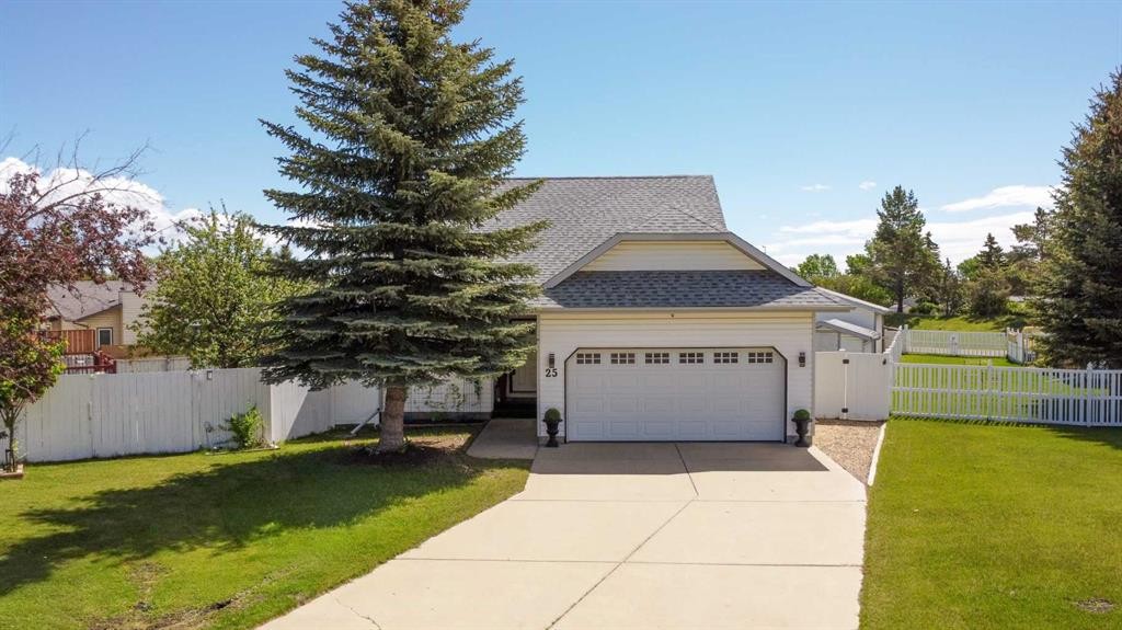 25 Kee Close, Red Deer, AB