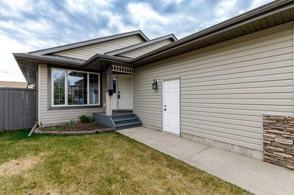 15 Kirton Close, Red Deer, AB - Outdoor