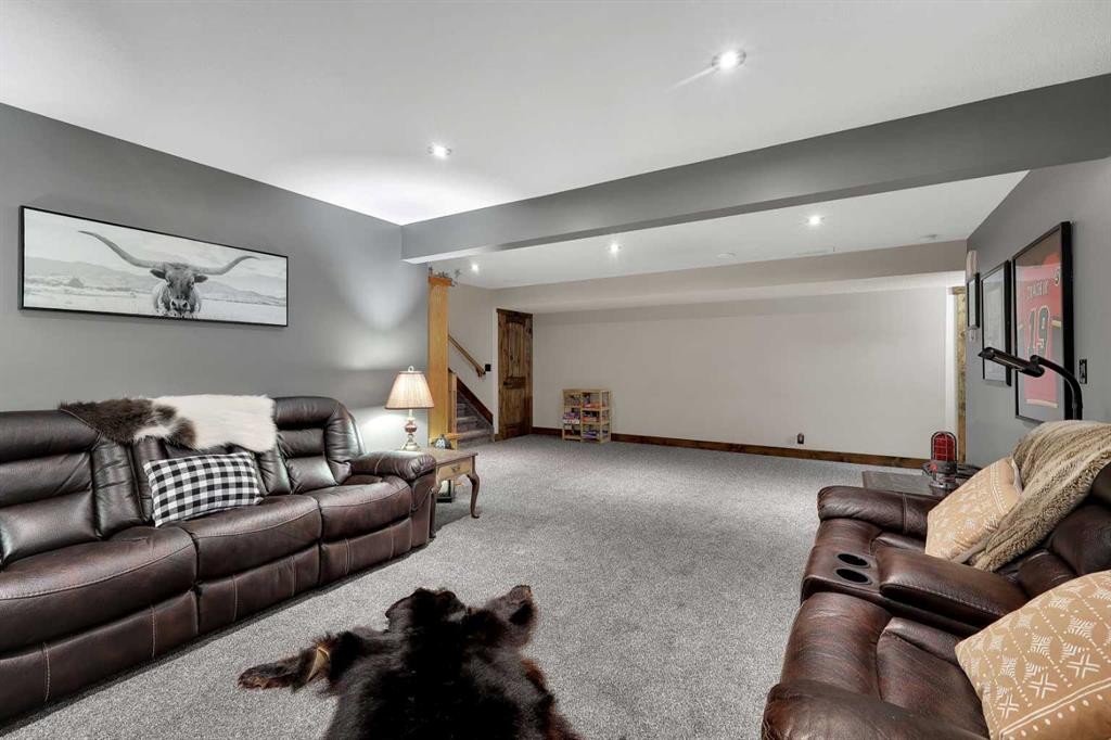 5518 52 Street Close, Bashaw, AB - Indoor