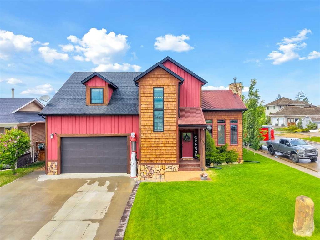 5518 52 Street Close, Bashaw, AB - Outdoor With Facade
