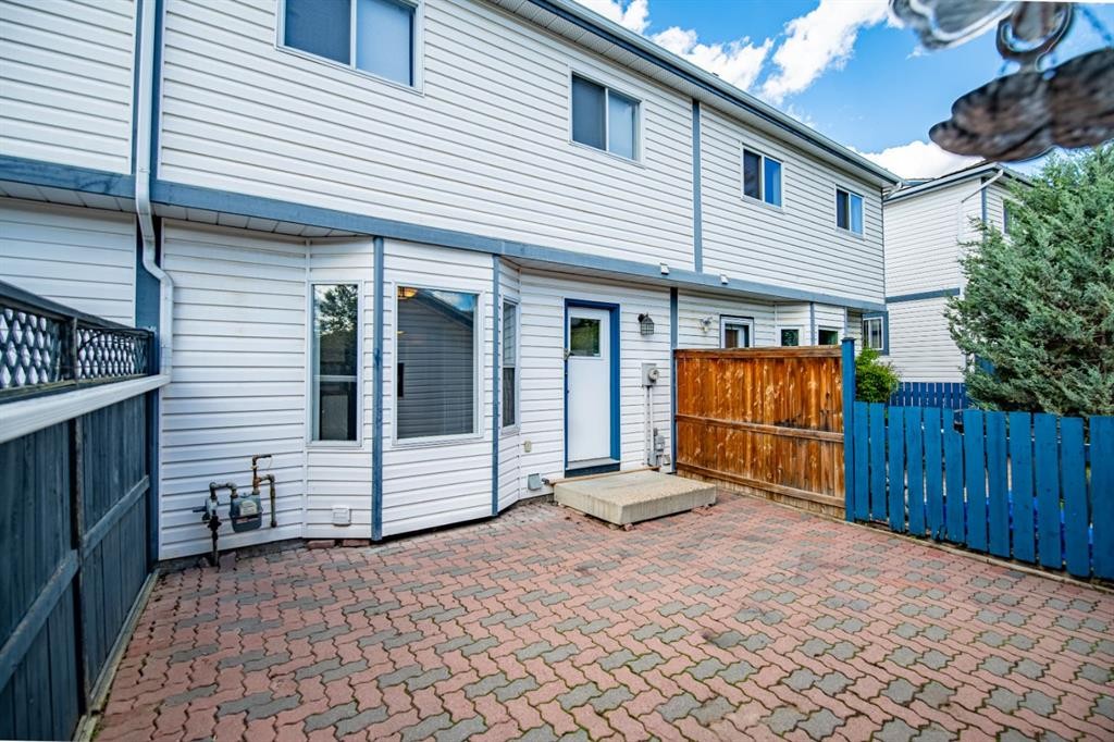 5 Elwell Close, Red Deer, AB