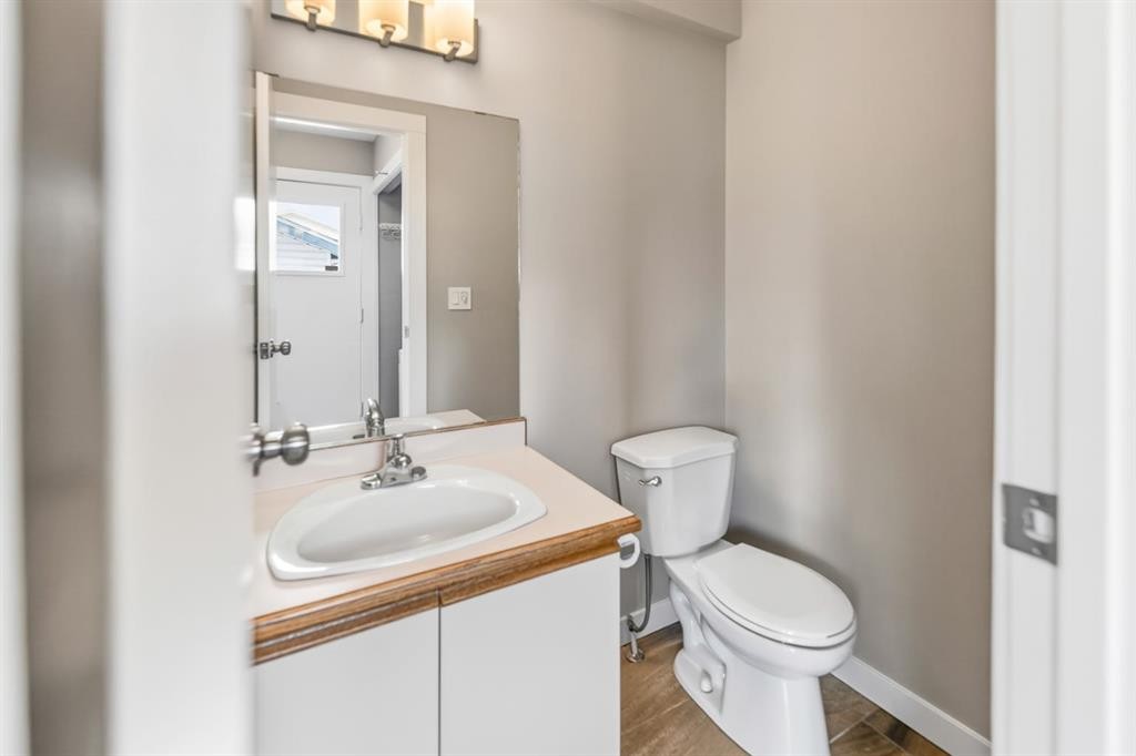 5 Elwell Close, Red Deer, AB