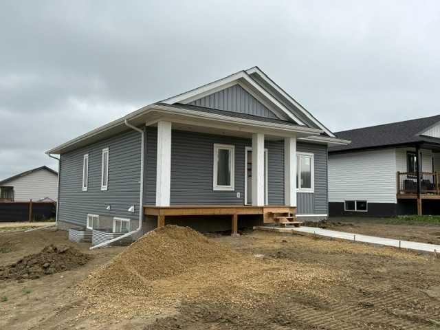 4814 55 Avenue, Bentley, AB