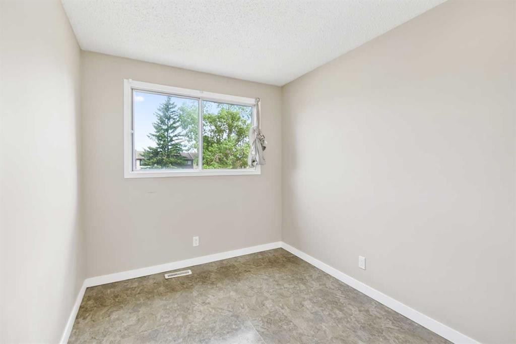 85 Baile Close, Red Deer, AB