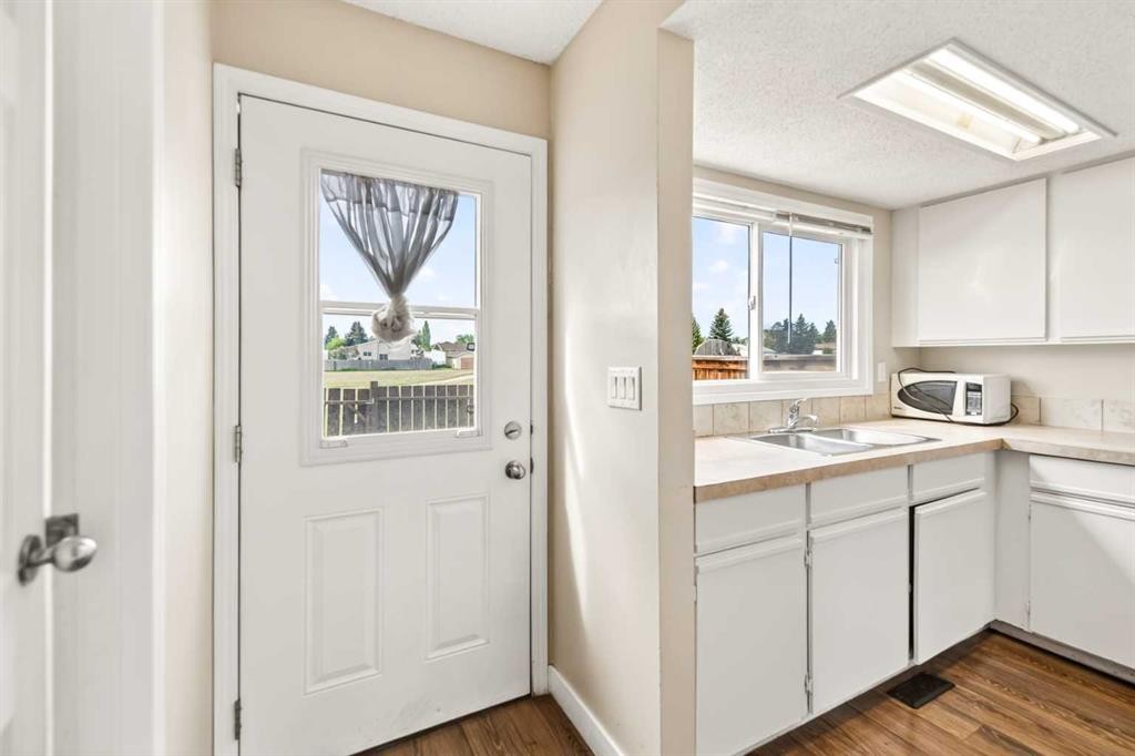 85 Baile Close, Red Deer, AB