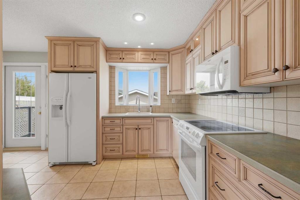 4612 Womacks Road, Blackfalds, AB