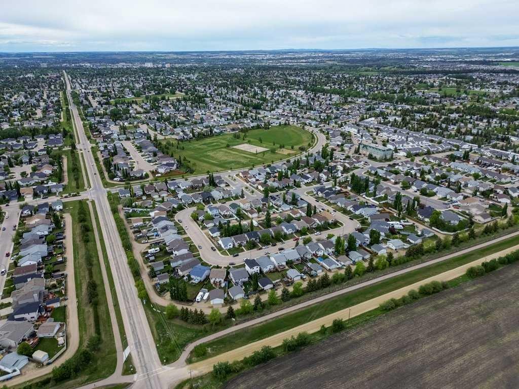 58 Drummond Close, Red Deer, AB