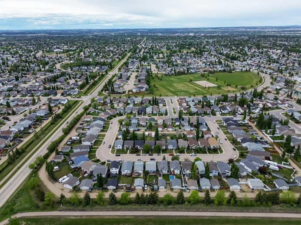 58 Drummond Close, Red Deer, AB