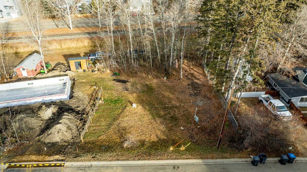 5120 48 Avenue, Sylvan Lake, AB