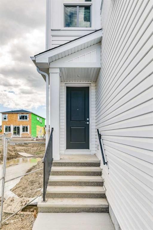 41 Belmont Row Sw, Calgary, AB - Outdoor With Exterior