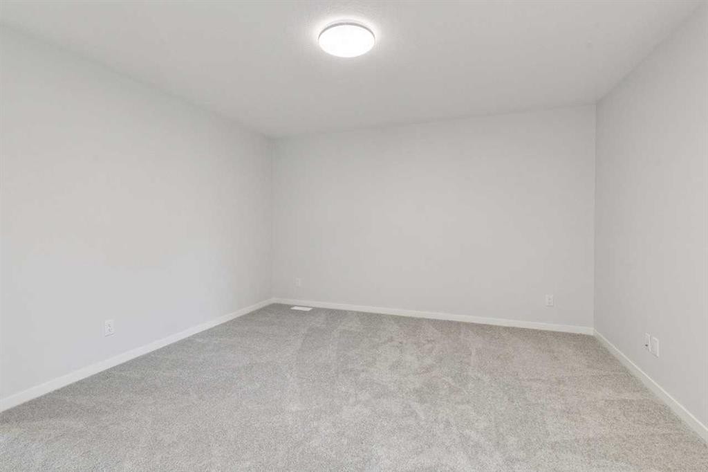 41 Belmont Row Sw, Calgary, AB - Indoor Photo Showing Other Room