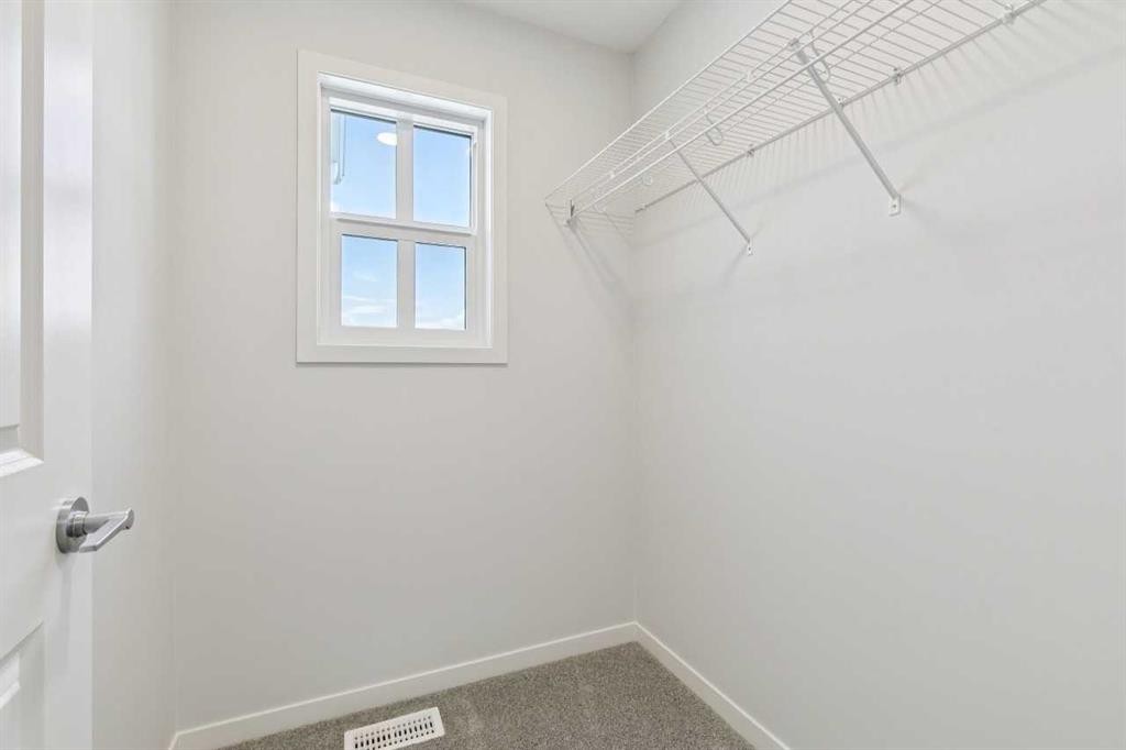 41 Belmont Row Sw, Calgary, AB - Indoor