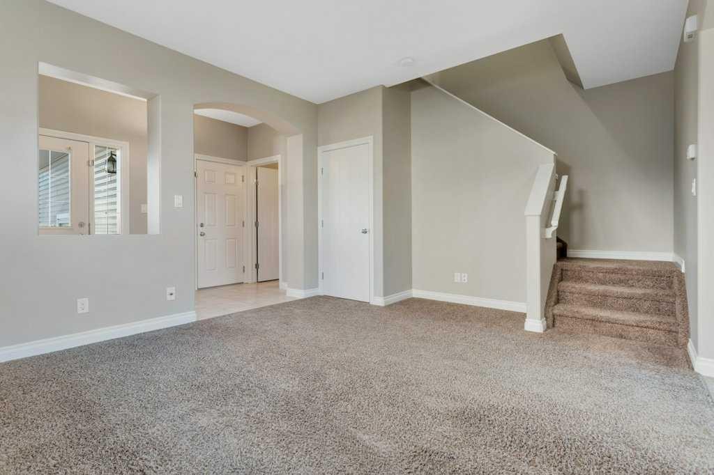 7 Ross Close, Sylvan Lake, AB