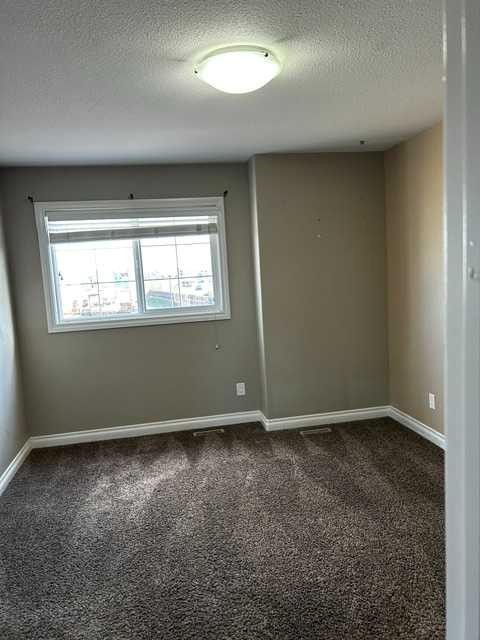 7 Ross Close, Sylvan Lake, AB