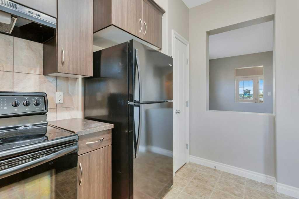 7 Ross Close, Sylvan Lake, AB