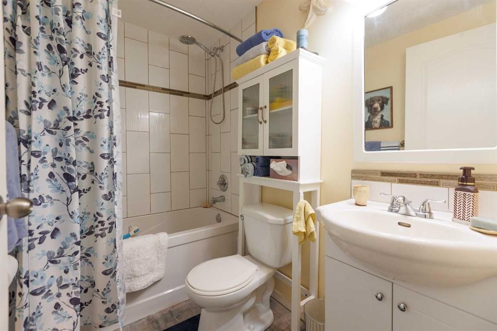 63 Vanier Drive, Red Deer, AB