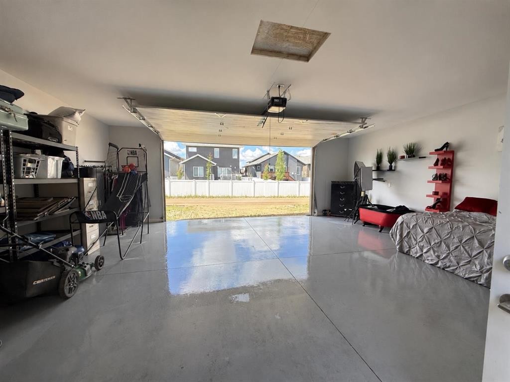 58 Village Crescent, Red Deer, AB