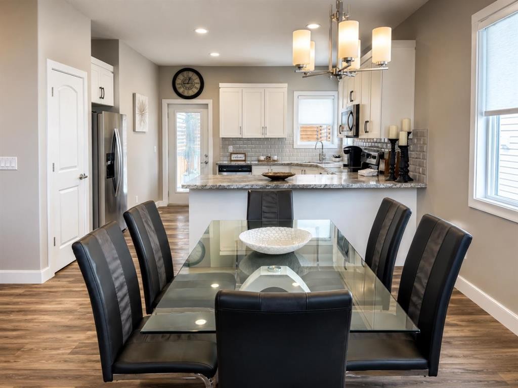 58 Village Crescent, Red Deer, AB