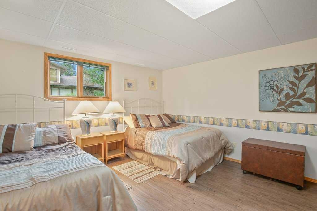 1411 Juniper Road, Sunbreaker Cove, AB