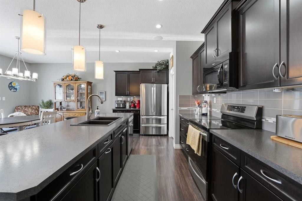 47 Thompson Crescent, Red Deer, AB