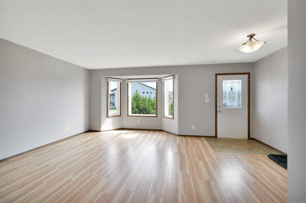 45 Winston Place, Blackfalds, AB