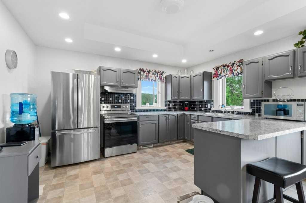 35321 Range Road 242, Rural Red Deer County, AB
