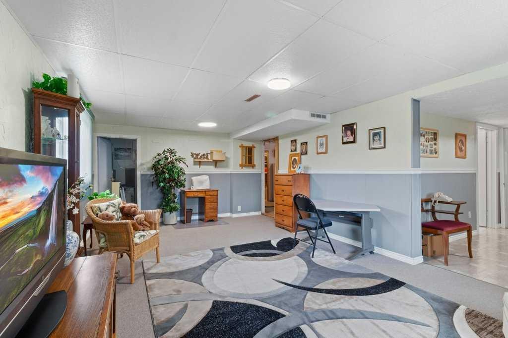35321 Range Road 242, Rural Red Deer County, AB