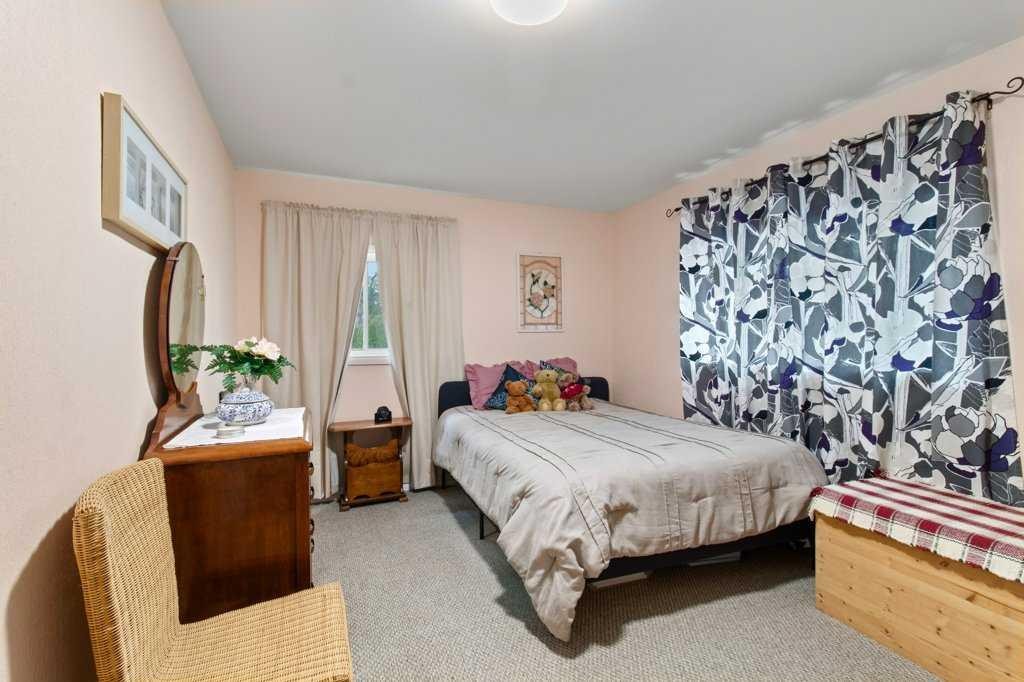 35321 Range Road 242, Rural Red Deer County, AB