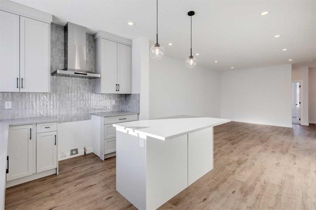 33 Savanna Place Ne, Calgary, AB