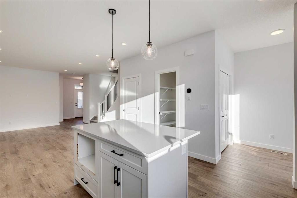 33 Savanna Place Ne, Calgary, AB