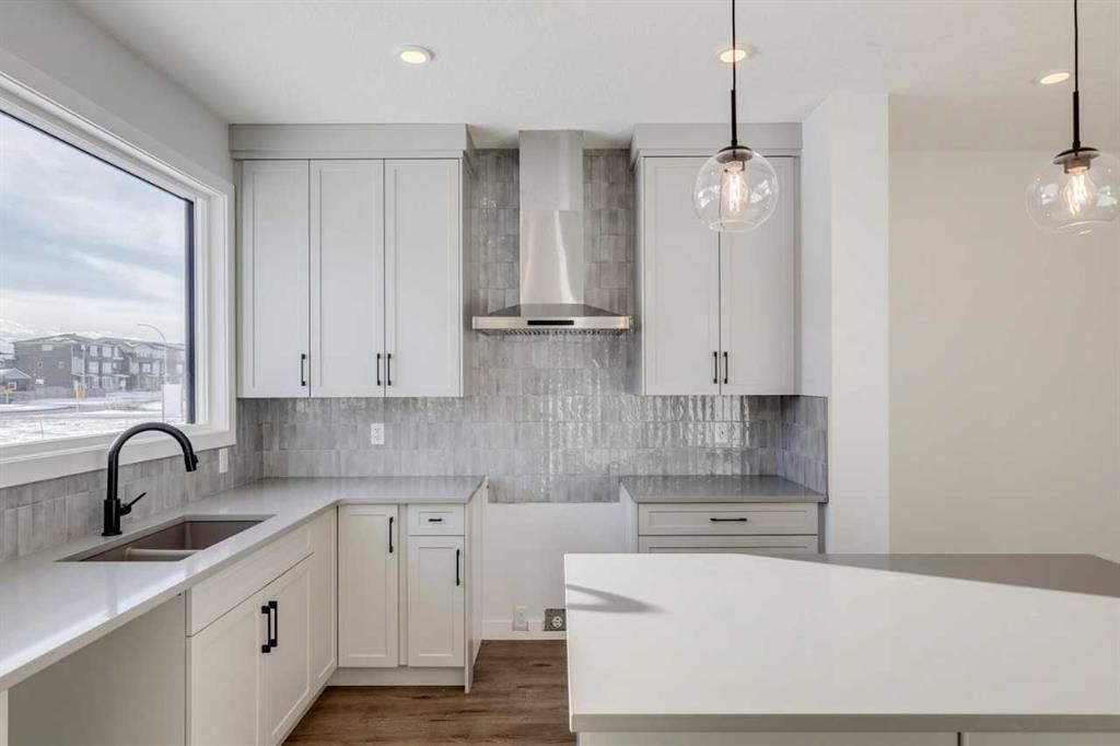 33 Savanna Place Ne, Calgary, AB