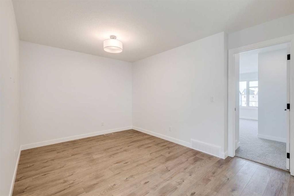 33 Savanna Place Ne, Calgary, AB