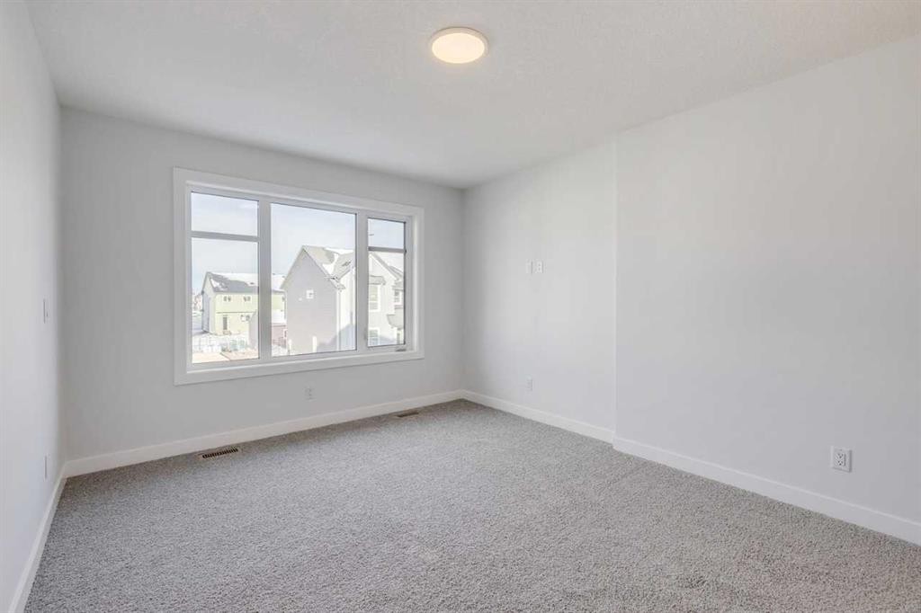 33 Savanna Place Ne, Calgary, AB