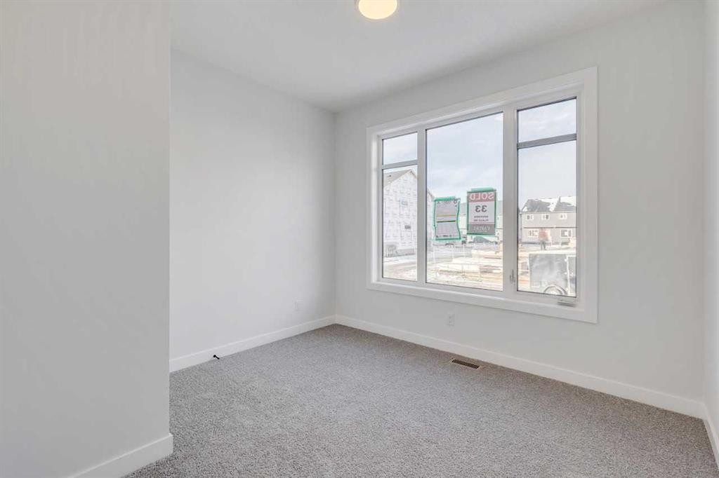 33 Savanna Place Ne, Calgary, AB