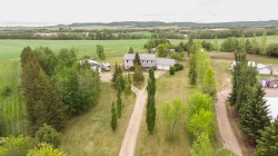 11-37571 Range Road 262 Rural Red Deer County, AB T4E 1C1
