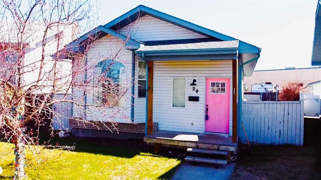 29 Duval Crescent, Red Deer, AB