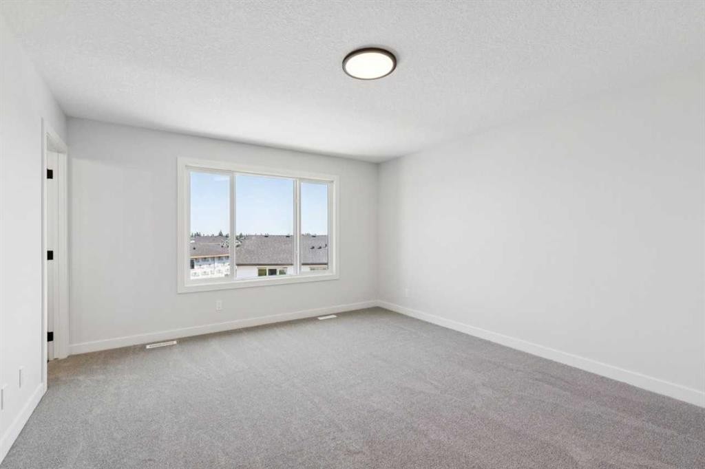 199 Bridgeport Circle, Chestermere, AB - Indoor Photo Showing Other Room