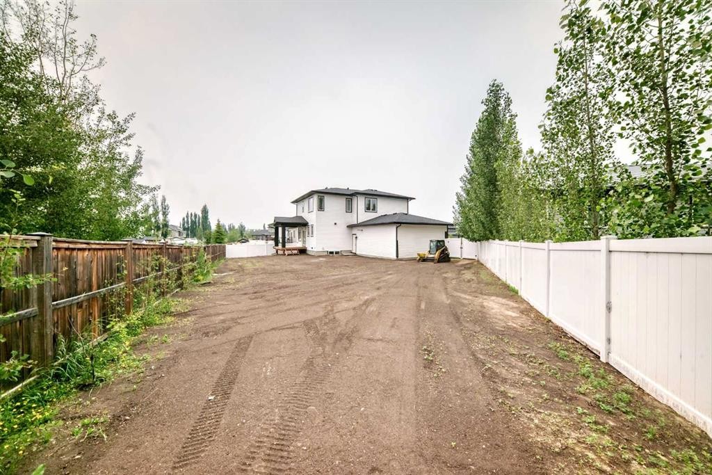 14 Napoleon Meadows Way, Innisfail, AB - Outdoor