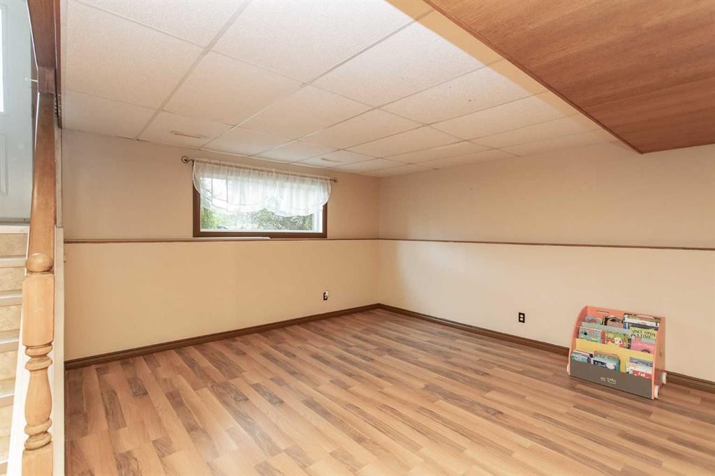 4722 49 Avenue, Bentley, AB